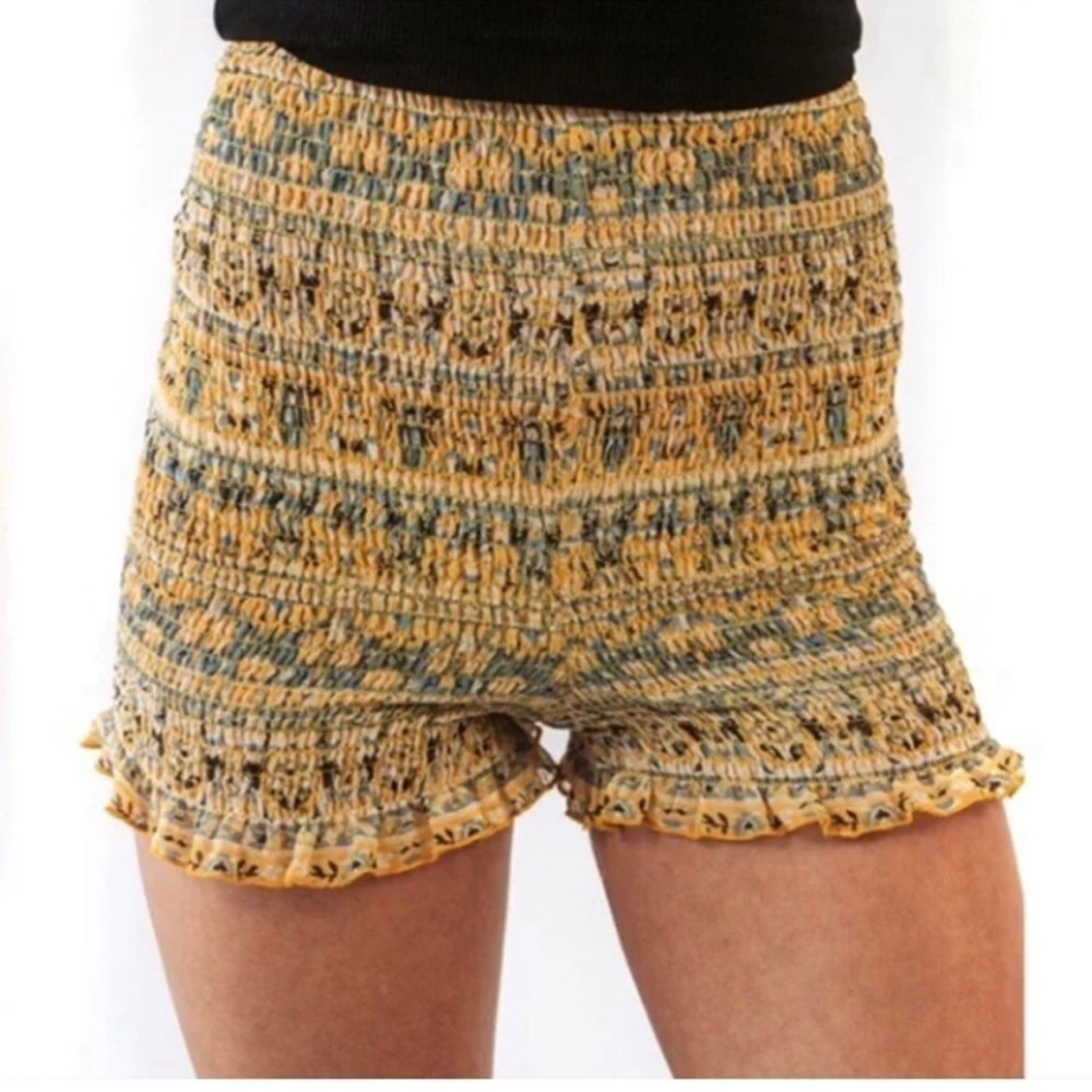 Free People Intimately Dream State Shorts 
Yellow Smocked Pull On Ruffle…